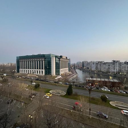 Unirii Lake Tribunal Букурещ Екстериор снимка