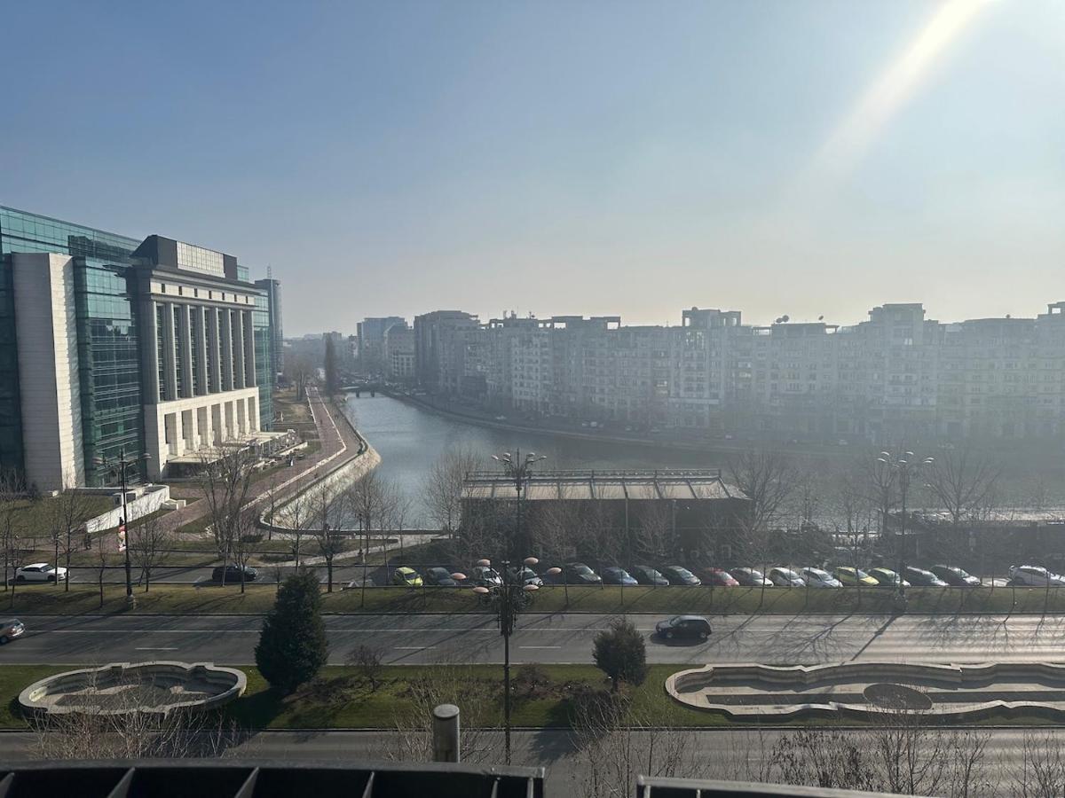 Unirii Lake Tribunal Букурещ Екстериор снимка