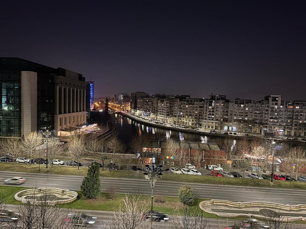 Unirii Lake Tribunal Букурещ Екстериор снимка